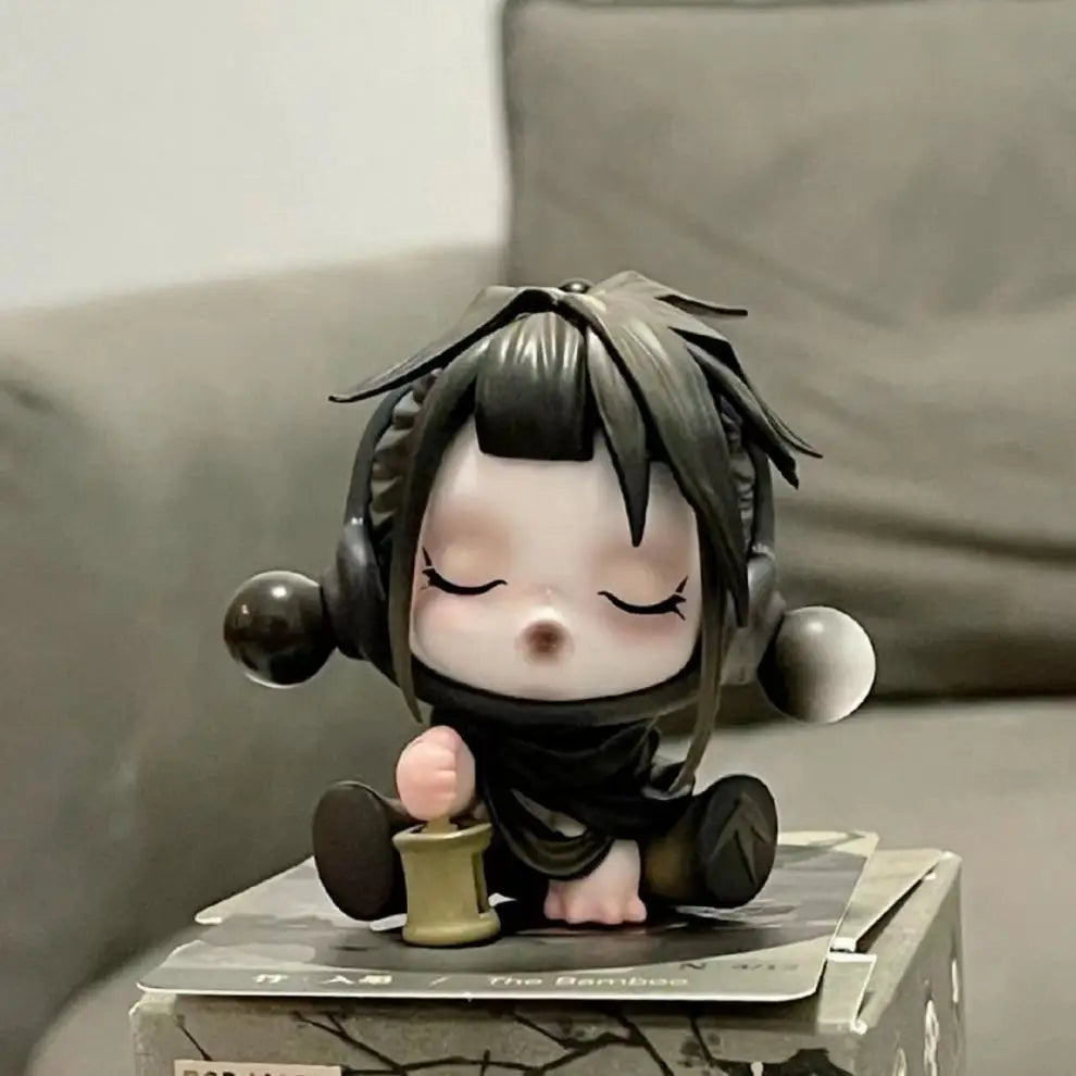 Coffret surprise Skullpanda : Série Black Plum Blossom - Figurine SP11