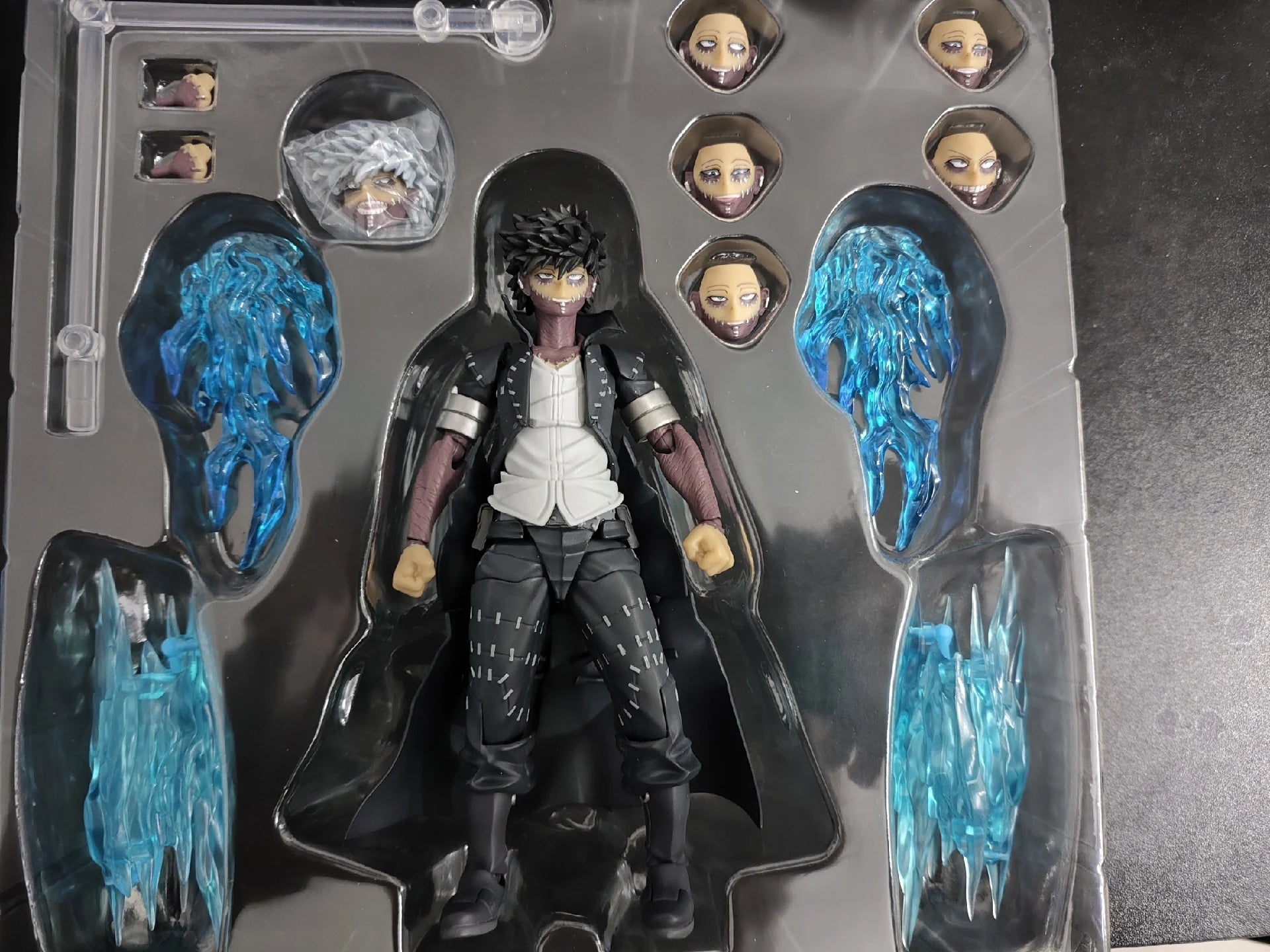 Figurine articulée My Hero Academia Kaiyodo Dabi - Revoltech Amazing Yamaguchi