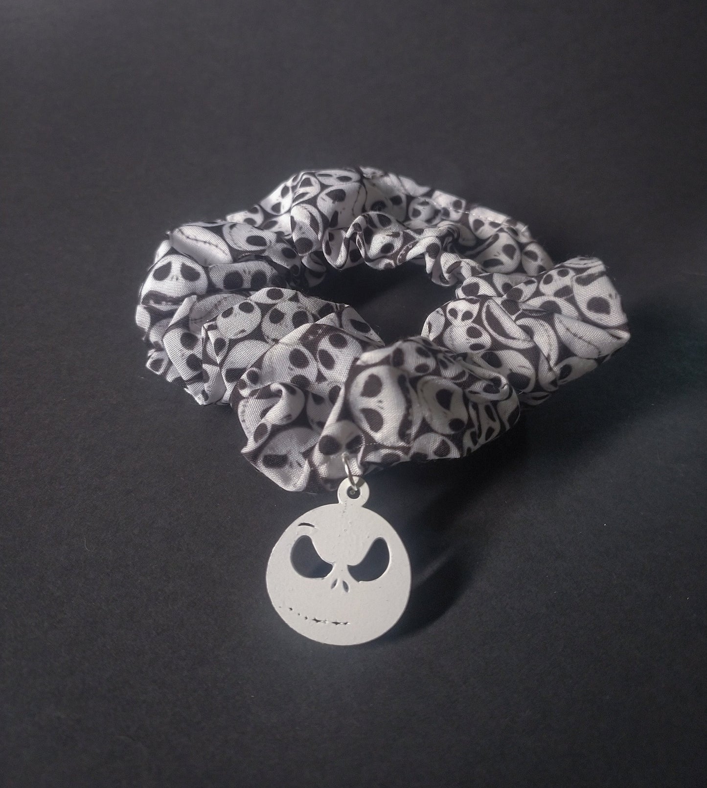 Scrunchie Nightmare Before Christmas – Oogie Boogie / Jack Skellington